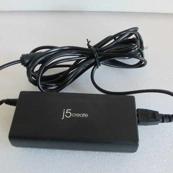j5 CREATE 100W PD USB-C™ SUPER CHARGER - Picture 5 of 13